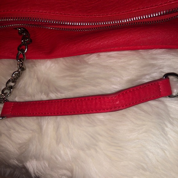 Clutch - Picture 3 of 4